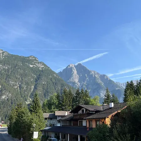 Weidach Bergblick * Leutasch