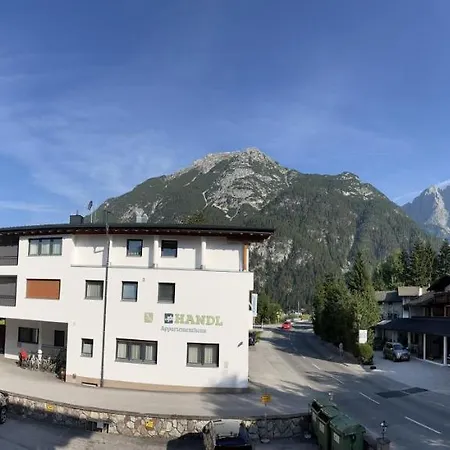 Weidach Zentrum 4 *