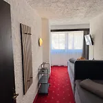 Weidach Zentrum 4 *