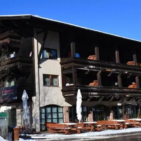 Weidach Zentrum 4 公寓