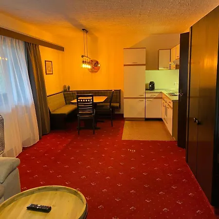 Weidach Zentrum 4 * 洛伊塔施